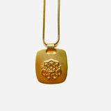 BORA NECKLACE