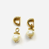 NEBA PLAIN PEARL SQUARE EARRINGS